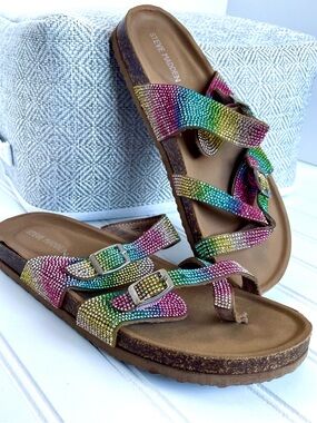 Steve Madden Brycee Buckle Toe Loop Sandal Crystal Rainbow Rhinestone Strap Sz 5